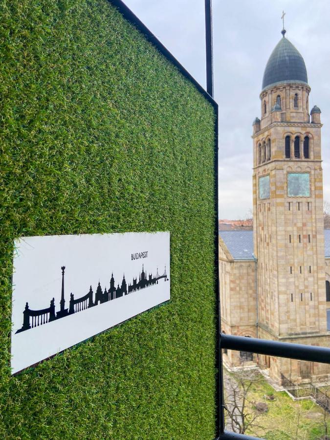 Fresh Smartly Designed Studio Flat & Sunny Balcony Budapest Bagian luar foto